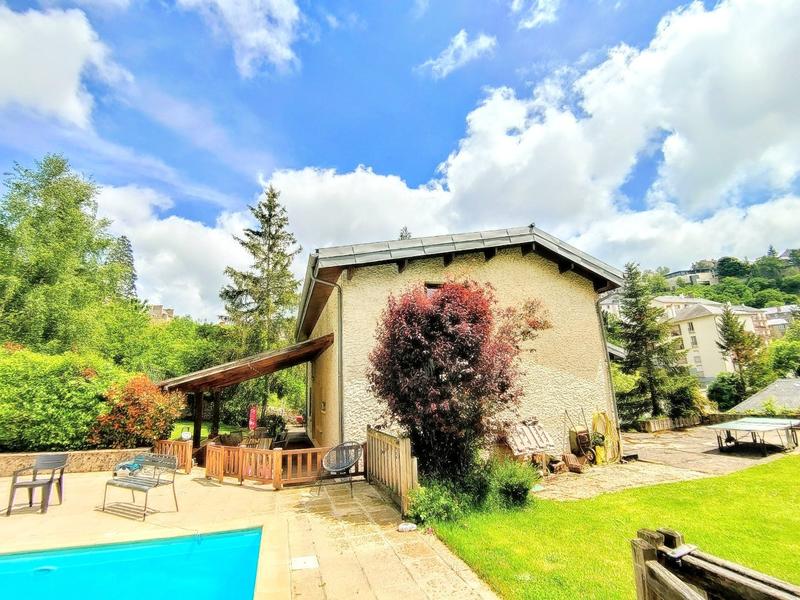 Maison bourgeoise - 350 m² - 10 pièces