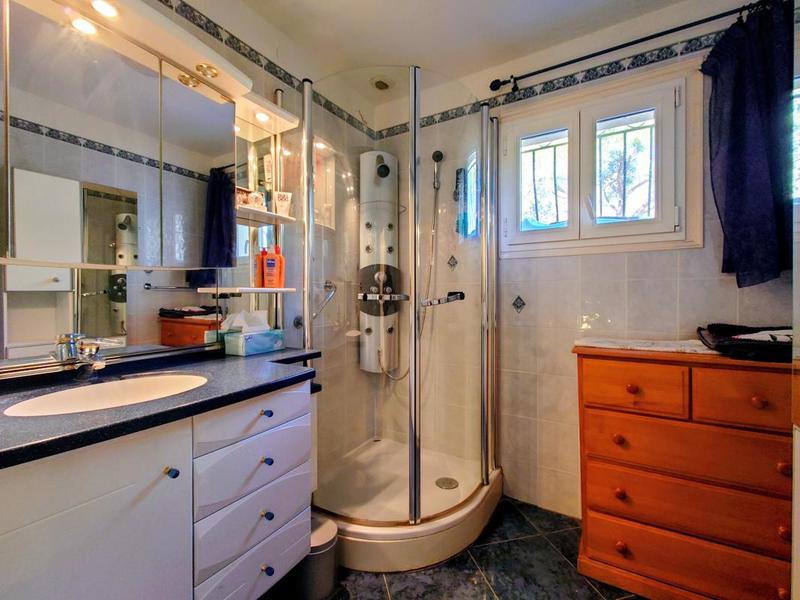 Maison jumelée - 92 m² - 3 pièces