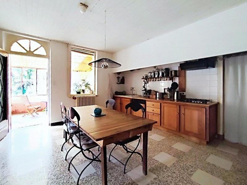 Maison - 177 m² - 7 pièces