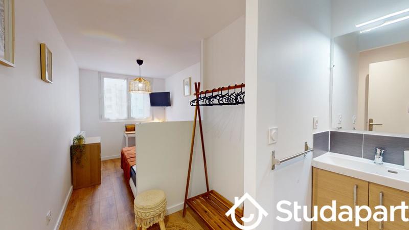 Chambre - 11 m² - 1 pièce