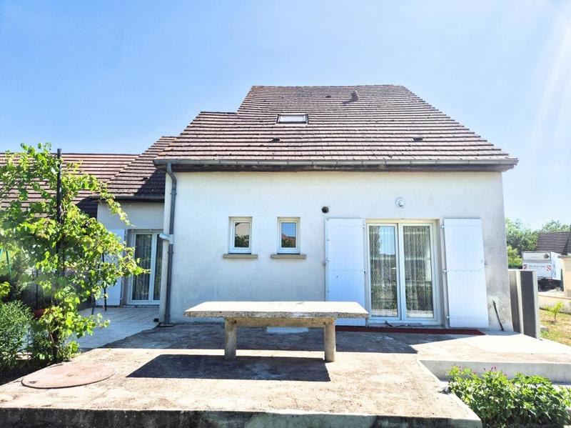 Maison - 168 m² - 7 pièces