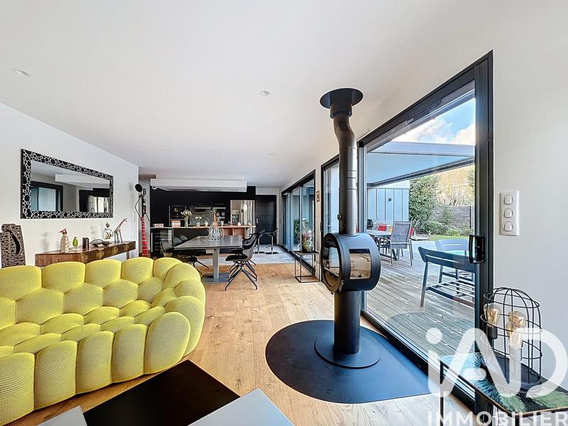 Maison - 143 m² - 6 pièces