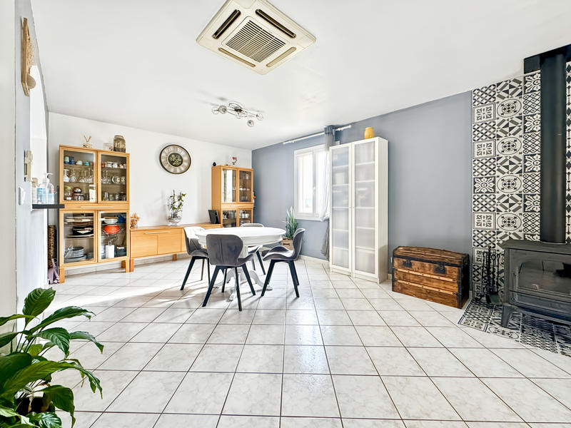 Maison - 90 m² - 4 pièces