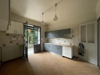 Maison - 195 m² - 7 pièces