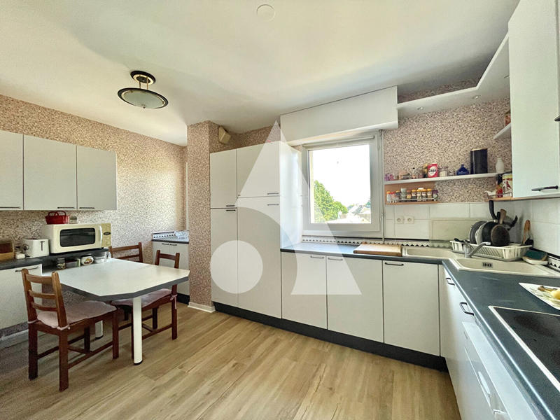 Appartement - 117 m² - 6 pièces