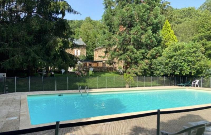 Maison - 447 m² - 16 pièces