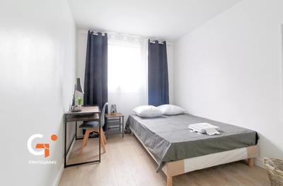 Chambre - 10 m² - 6 pièces