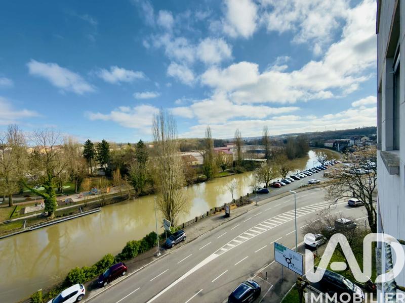 Appartement - 93 m² - 5 pièces