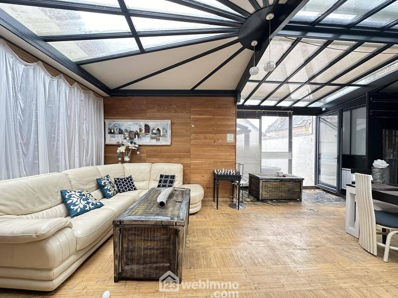 Maison - 196 m² - 8 pièces