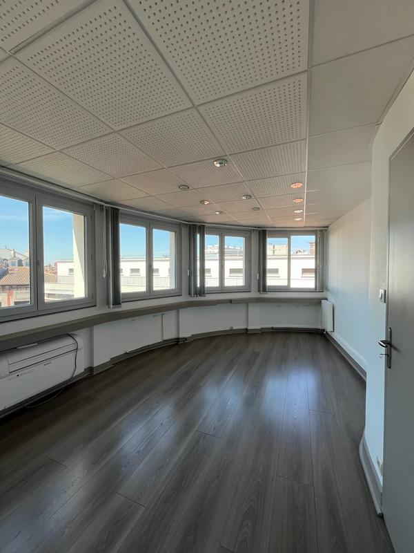 Bureau - 50 m² - 3 pièces