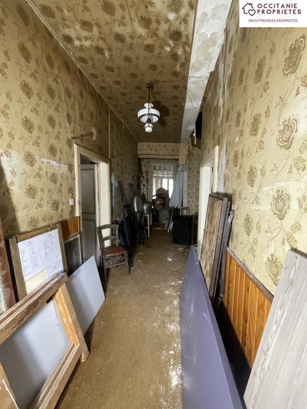 Maison de village - 360 m² - 6 pièces