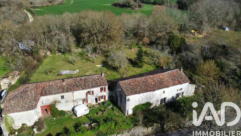 Maison - 223 m² - 8 pièces