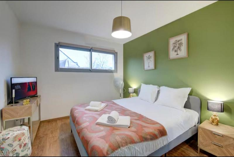 Maison - 280 m² - 7 pièces