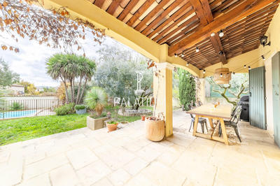 Maison - 147 m² - 6 pièces