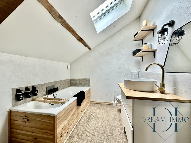 Maison ancienne - 196 m² - 6 pièces