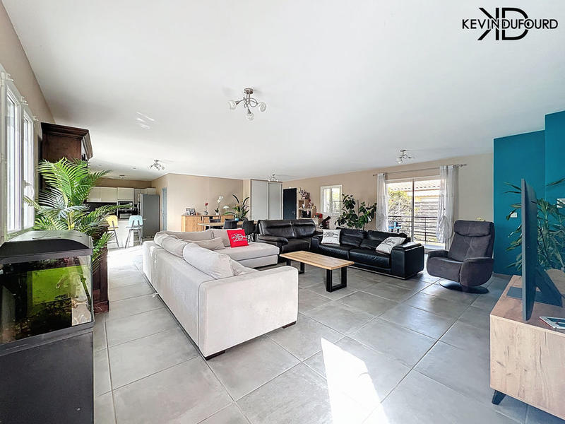 Maison - 140 m² - 6 pièces