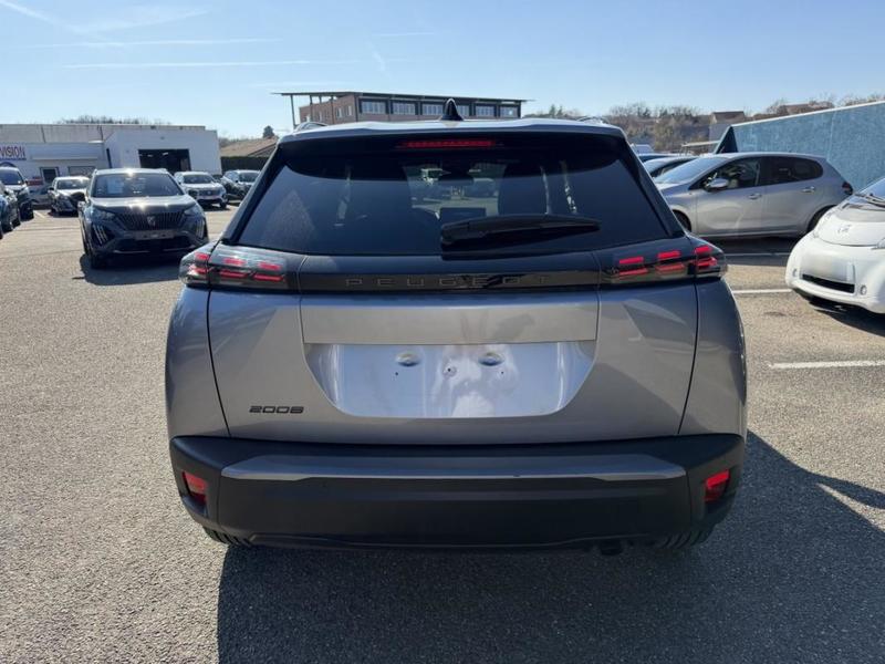 Peugeot 2008 II 100 ch Allure Fin 2024 / 12 582 Km
