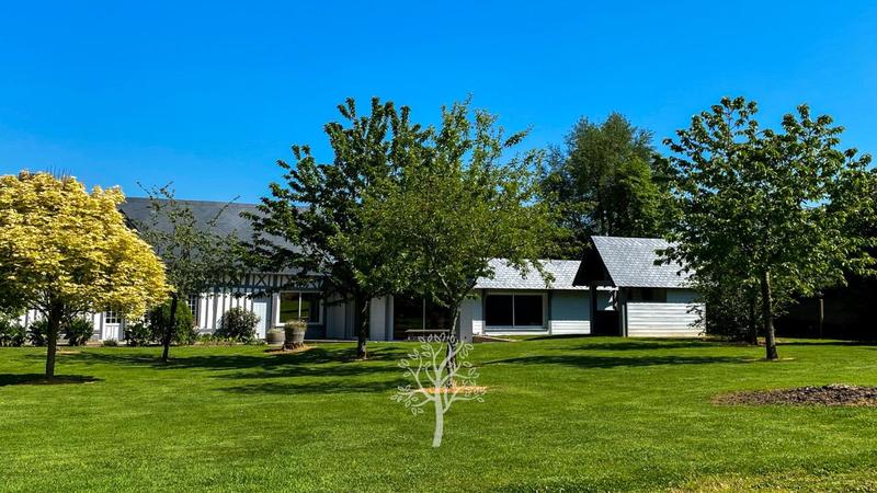 Maison - 180 m² - 5 pièces