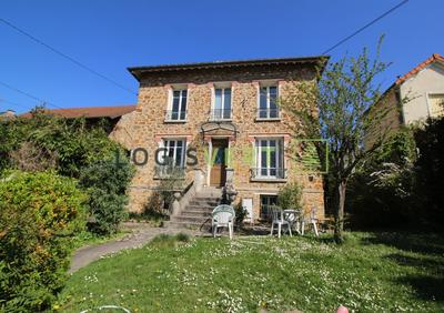 Maison - 130 m² - 8 pièces