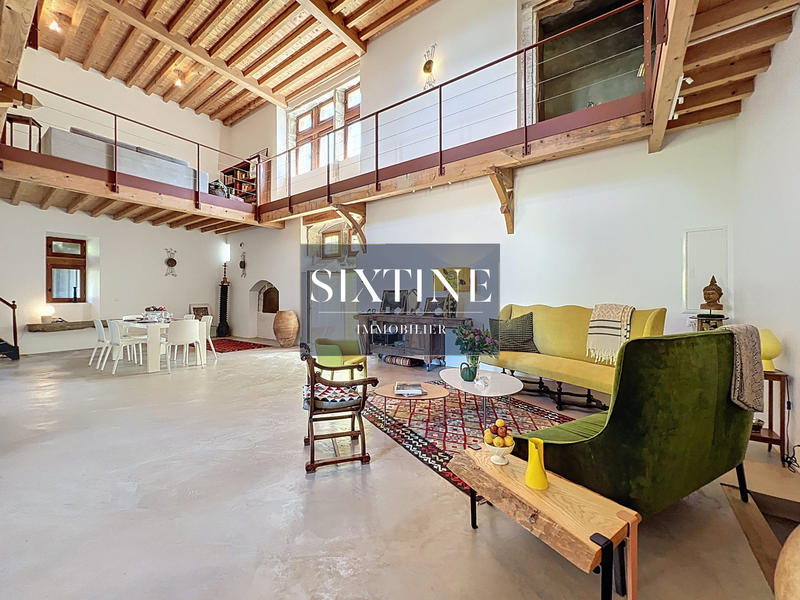 Château - 500 m² - 12 pièces