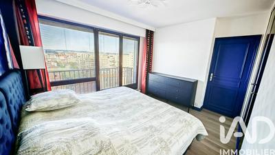 Appartement - 99 m² - 5 pièces