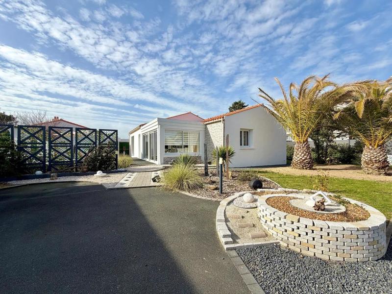 Maison - 141 m² - 6 pièces