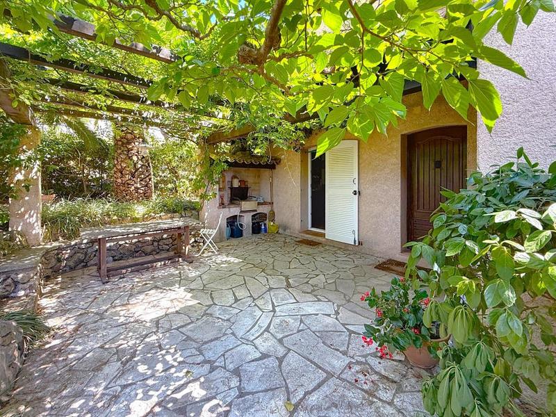 Maison - 177 m² - 7 pièces