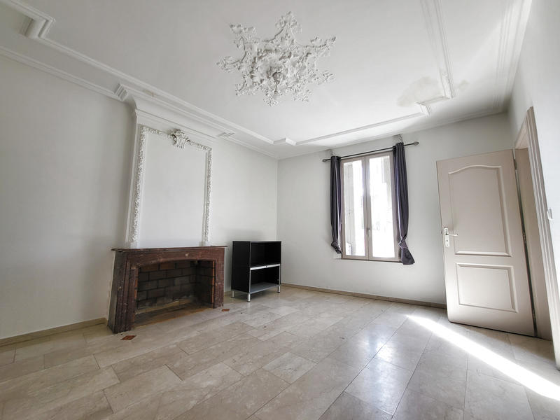 Maison - 219 m² - 8 pièces