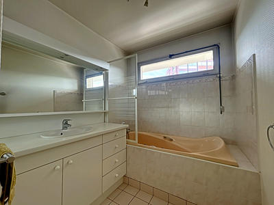 Appartement - 95 m² - 4 pièces