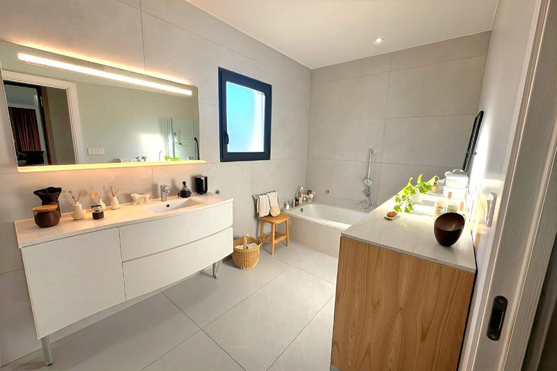 Villa - 108 m² - 4 pièces