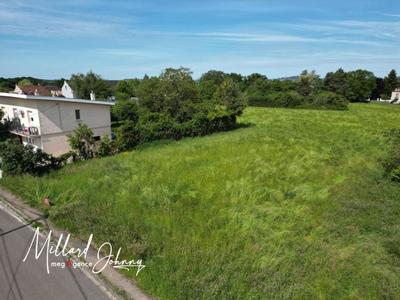 Terrain constructible - 1 113 m²