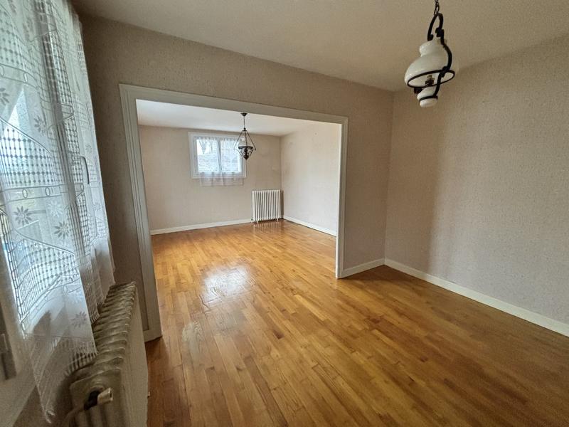 Maison - 127 m² - 6 pièces