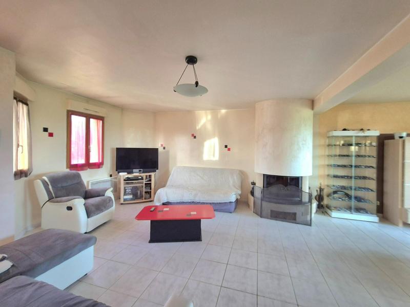 Maison - 142 m² - 6 pièces