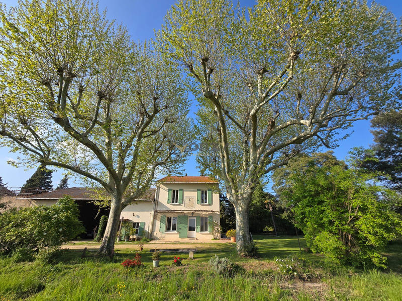 Mas - 270 m² - 7 pièces