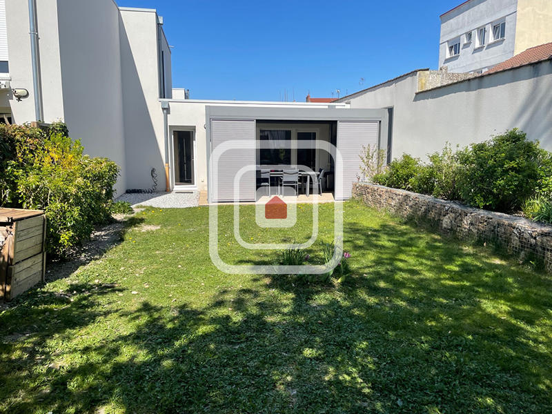 Maison - 90 m² - 4 pièces