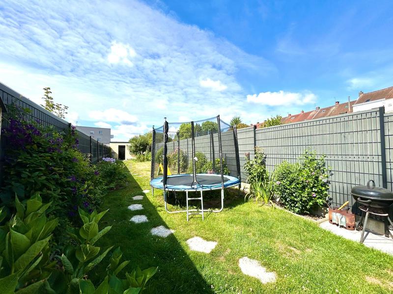 Maison - 102 m² - 5 pièces