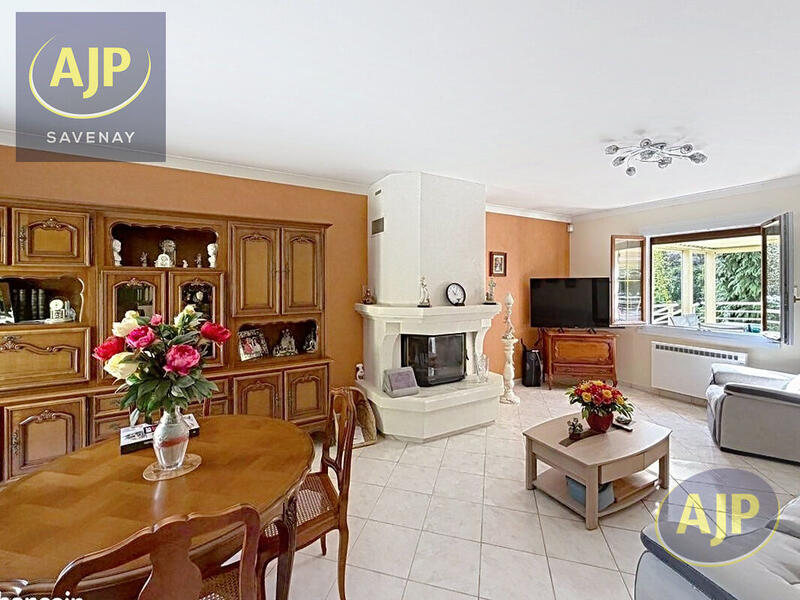 Maison - 140 m² - 7 pièces