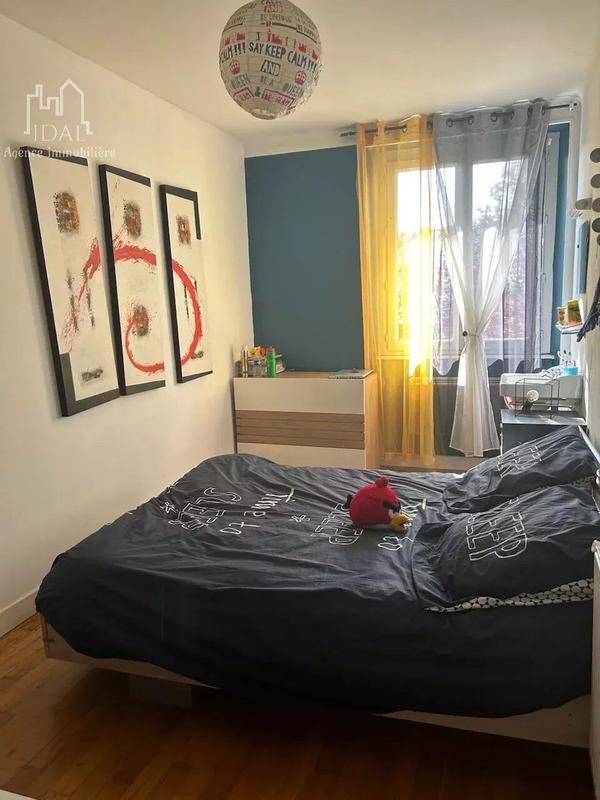 Maison - 223 m² - 10 pièces