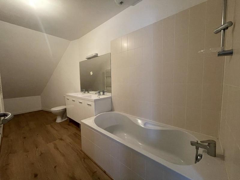 Appartement ancien - 94 m² - 4 pièces