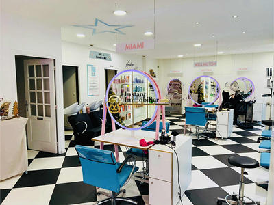 Local d'activités - 100 m²