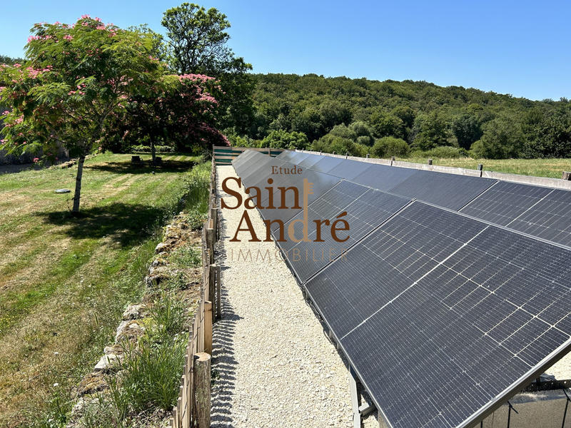 Maison - 300 m² - 8 pièces