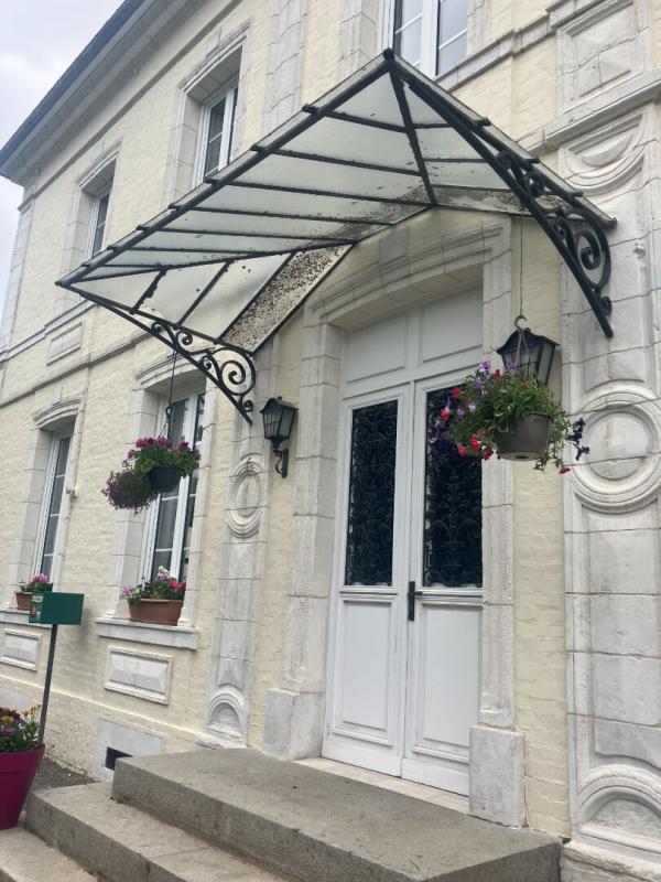 Demeure - 393 m² - 12 pièces