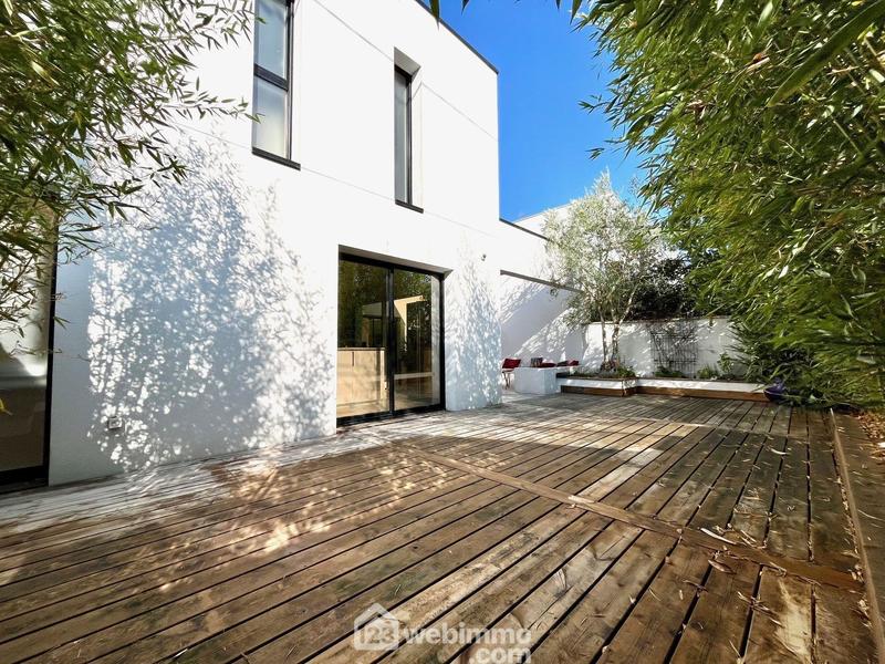 Maison - 130 m² - 6 pièces