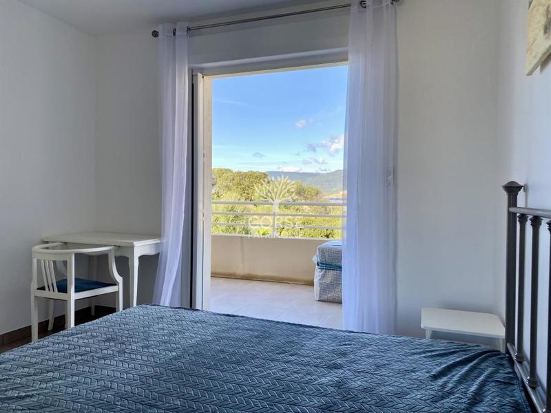 Appartement - 77 m² - 3 pièces