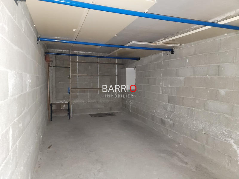 Parking / Garage - 18 m²