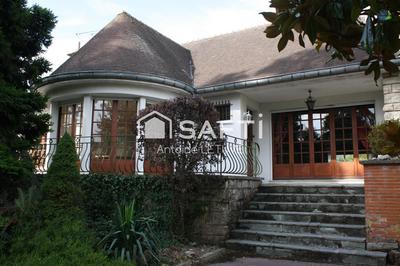 Maison - 434 m² - 8 pièces