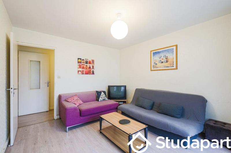 Chambre - 10 m² - 1 pièce