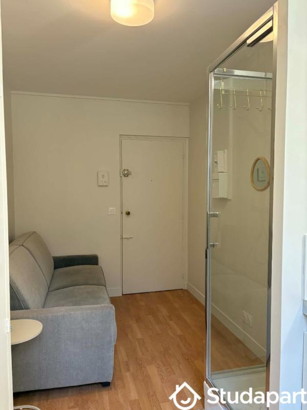 Hôtel particulier - 10 m² - 1 pièce