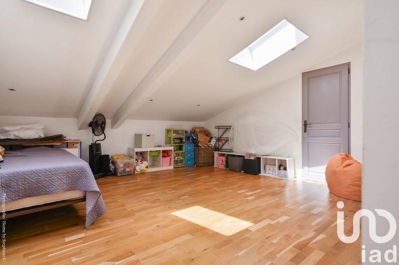 Maison - 233 m² - 8 pièces