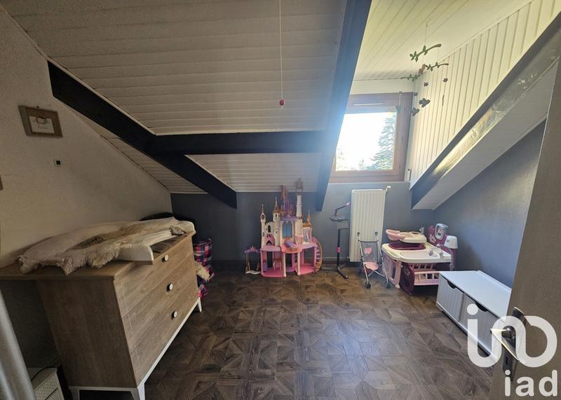 Maison - 243 m² - 9 pièces